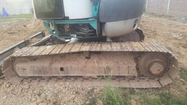 ขาย รถขุดแบคโฮ Kobelco SK 75 uu 2 สภาพดี พร้อมใช้งาน เจ้าของขายเอง สนใจโทร. 080-870-4656 (ต๋อง) ,096