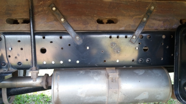 รถ isuzu npr 130 ปี48 รถห้างแท้
