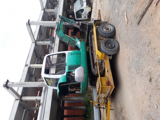 Komatsu pc30-7พร้อมเทเลอร์ แยกขายได้