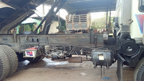 ขายสิบล้อดั้ม Hino 3H  2เพลา 195 แรง สภาพสวยเครื่องดีมากเดิมๆ