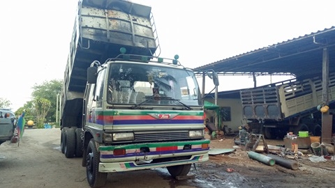 ขายสิบล้อดั้ม Hino 3H  2เพลา 195 แรง สภาพสวยเครื่องดีมากเดิมๆ