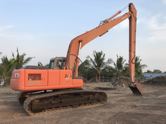 ขาย HITACHI ZX200 บูมยาว 7000 ชม. สภาพสวยมาก เดิมๆเลย สนใจติดต่อ 081-4283210
