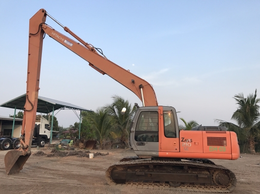 ขาย HITACHI ZX200 บูมยาว 7000 ชม. สภาพสวยมาก เดิมๆเลย สนใจติดต่อ 081-4283210
