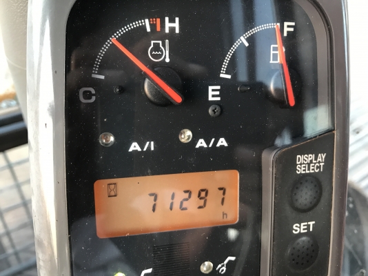 ขาย HITACHI ZX200 บูมยาว 7000 ชม. สภาพสวยมาก เดิมๆเลย สนใจติดต่อ 081-4283210