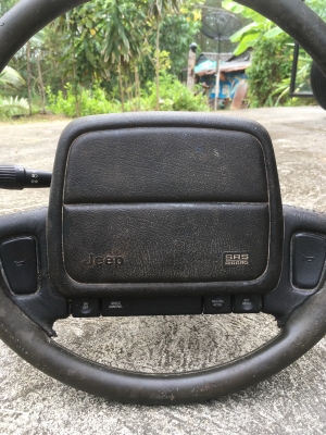 ขายพวงมาลัยจี๊บเชโรกี