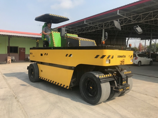 ขายรถบดล้อยางKOMATSUรุ่นJW210นำเข้าญี่ปุ่น ไม่เคยใช้งานในไทยมีเอกสารพร้อม เครื่องอีซูซุ6สูบสภาพดีพร้อมใช้งาน มีให้เลือกหลายคัน ขายถูกๆ 081-8302909 จิรโรจน์ Line  :  jiraroj2909