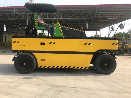 ขายรถบดล้อยางKOMATSUรุ่นJW210นำเข้าญี่ปุ่น ไม่เคยใช้งานในไทยมีเอกสารพร้อม เครื่องอีซูซุ6สูบสภาพดีพร้อมใช้งาน มีให้เลือกหลายคัน ขายถูกๆ 081-8302909 จิรโรจน์ Line  :  jiraroj2909