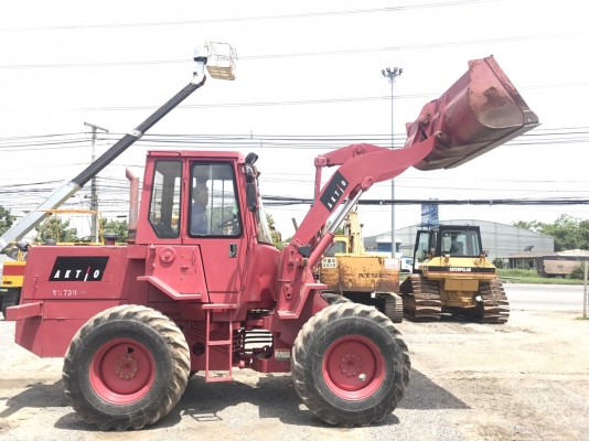 ขายรถตักล้อยาง CATERPILLAR 910F ขั่วโมงน้อย นำเข้าจากญี่ปุ่นพร้อมใช้ครับ สนใจติดต่อ 063-9316985 ID LINE : 0639316985