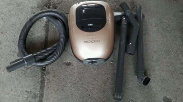 ขายเครื่องดูดฝุ่น ฮิตาชิ