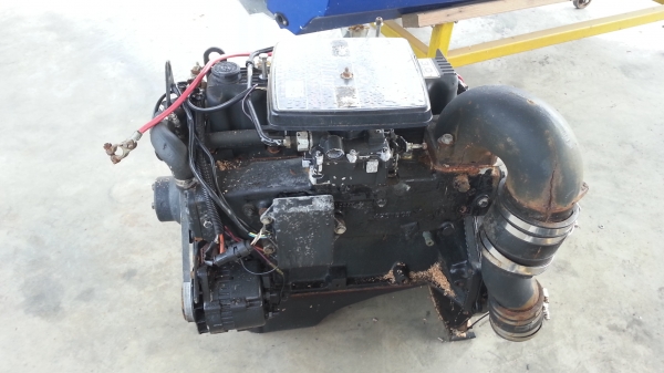 เครื่อง เมอร์ครุยเซอร์ 3.0 L ไดเร็กคอล์ย เก่านอกสภาพสวย
