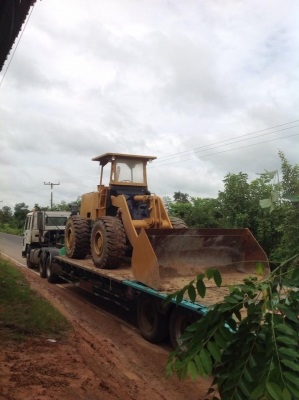 ขายรถตัก520 สภาพพร้อมใช้ เอกสารซื้อขาย ราคา350,000 090-8588220 090-3258446 090-4610380 ดูประกาศทั้งหมด  https://www.facebook.com/narong2truck/ www.narong2truck.com www.truck.in.th/498 รับจัดไฟแนนซ์นอกสถานที่ เพจFacebook ณรงค์ ซื้อขายรถมือสอง กลุ่มFacebook