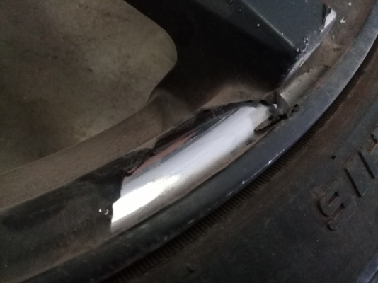 ขายเเม็ก 17 นิ้ว 4/100 สภาพดี ถูกๆ