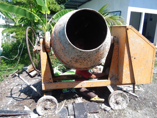 ขาย โม่ผสมคอนกรีตมือสองสภาพดี รุ่นเหล็กหนาอยู่ถนนเทพารักษ์จ.สมุทรปราการ/โทร.0865292215