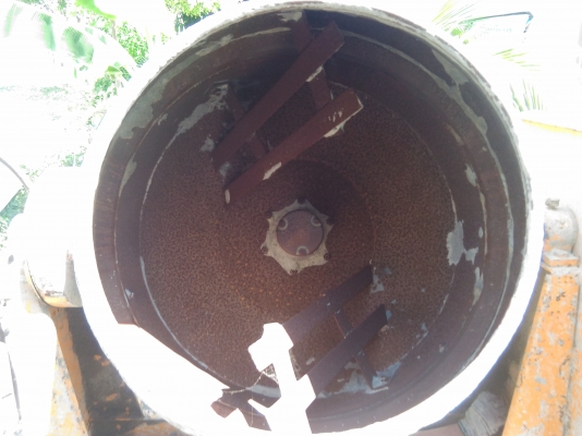 ขาย โม่ผสมคอนกรีตมือสองสภาพดี รุ่นเหล็กหนาอยู่ถนนเทพารักษ์จ.สมุทรปราการ/โทร.0865292215