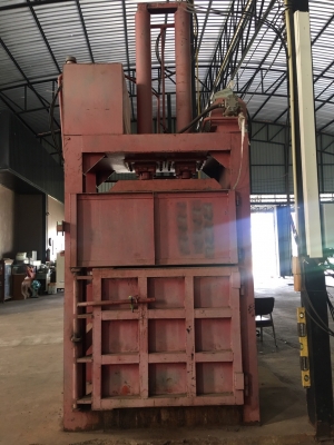 เครื่องอัดแนวตั้ง สองกระบอก