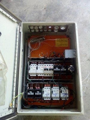 ขายกล่องคอนโทรลราคา2300บาทโทร0643130366