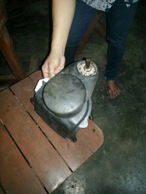 ขายเพาเวอร์พวงมาลัยโฟลค์ลิฟCROWNราคา3500บาทโทร0643130366