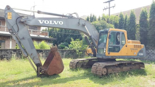 ขาย 735,000 VOLVO EC 210 LC ไฟฟ้าครบ เครื่องดี ปั้มสมบูณร์ เอวแน่น ช่วงล่างแน่น เอกสารอินวอยทร์ รถอยู่ สระบุรี 090-772-3710 090-772-3708 ขาย 735,000 VOLVO EC 210 LC ไฟฟ้าครบ เครื่องดี ปั้มสมบูณร์ เอวแน่น ช่วงล่างแน่น เอกสารอินวอยทร์ รถอยู่ สระบุรี 090-772-3710 090-772-3708