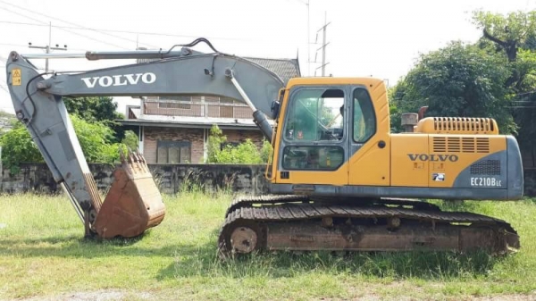 ขาย 735,000 VOLVO EC 210 LC ไฟฟ้าครบ เครื่องดี ปั้มสมบูณร์ เอวแน่น ช่วงล่างแน่น เอกสารอินวอยทร์ รถอยู่ สระบุรี 090-772-3710 090-772-3708 ขาย 735,000 VOLVO EC 210 LC ไฟฟ้าครบ เครื่องดี ปั้มสมบูณร์ เอวแน่น ช่วงล่างแน่น เอกสารอินวอยทร์ รถอยู่ สระบุรี 090-772-3710 090-772-3708
