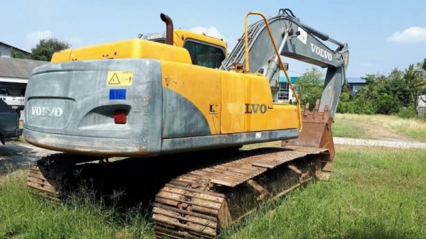 ขาย 735,000 VOLVO EC 210 LC ไฟฟ้าครบ เครื่องดี ปั้มสมบูณร์ เอวแน่น ช่วงล่างแน่น เอกสารอินวอยทร์ รถอยู่ สระบุรี 090-772-3710 090-772-3708 ขาย 735,000 VOLVO EC 210 LC ไฟฟ้าครบ เครื่องดี ปั้มสมบูณร์ เอวแน่น ช่วงล่างแน่น เอกสารอินวอยทร์ รถอยู่ สระบุรี 090-772-3710 090-772-3708
