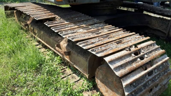 ขาย 735,000 VOLVO EC 210 LC  ไฟฟ้าครบ เครื่องดี ปั้มสมบูณร์ เอวแน่น ช่วงล่างแน่น เอกสารอินวอยทร์ รถอยู่ สระบุรี 090-772-3710 090-772-3708
