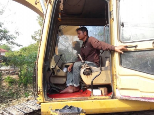 ขาย 790,000 CAT 320 B ไฟฟ้าครบ เครื่องดี ปั้มแรง เอวแน่น ช่วงล่างเต็ม เอกสารเล่มทะเบียน รถพร้อมใช้ รถอยู่ สระบุรี 090-772-3710 090-772-3708