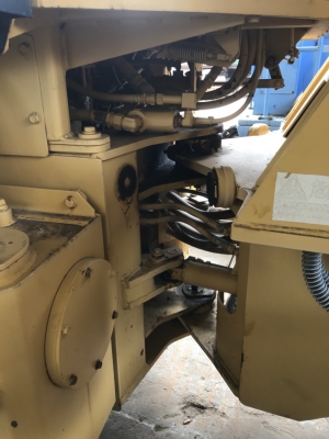 Komatsu WA100-1 รถเก่าญี่ปุ่น ยางสวย ยังไม่ผ่านการใช้งานในไทย สนใจติดต่อ0813553478(คุณโย)