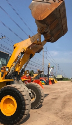 ขายรถตักล้อยาง KOMATSU WA380-6 ปี 2011 รถนอกนำเข้าจากญี่ปุ่น สภาพสวยพร้อมใช้งาน มีVDOการทำงานครับ ขายรถตักล้อยาง KOMATSU WA380-6 ปี 2011 รถนอกนำเข้าจากญี่ปุ่น สภาพสวยพร้อมใช้งาน มีVDOการทำงานครับ