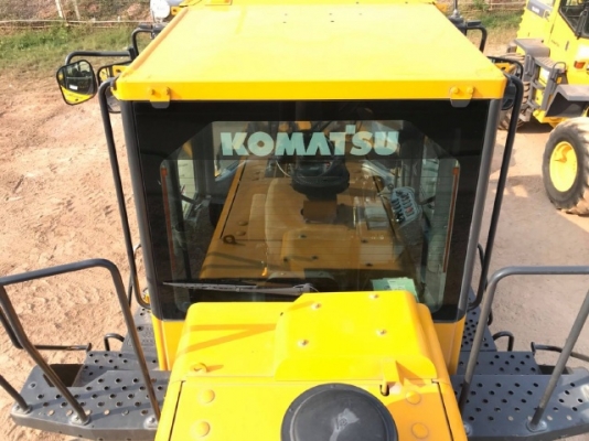 ขายรถตักล้อยาง KOMATSU WA380-6 ปี 2011 รถนอกนำเข้าจากญี่ปุ่น สภาพสวยพร้อมใช้งาน มีVDOการทำงานครับ ขายรถตักล้อยาง KOMATSU WA380-6 ปี 2011 รถนอกนำเข้าจากญี่ปุ่น สภาพสวยพร้อมใช้งาน มีVDOการทำงานครับ