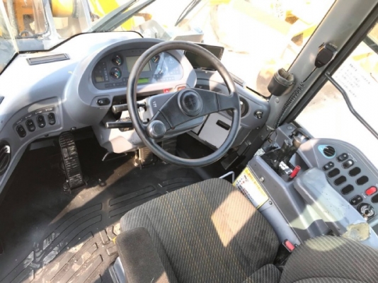 ขายรถตักล้อยาง KOMATSU WA380-6 ปี 2011 รถนอกนำเข้าจากญี่ปุ่น สภาพสวยพร้อมใช้งาน มีVDOการทำงานครับ ขายรถตักล้อยาง KOMATSU WA380-6 ปี 2011 รถนอกนำเข้าจากญี่ปุ่น สภาพสวยพร้อมใช้งาน มีVDOการทำงานครับ