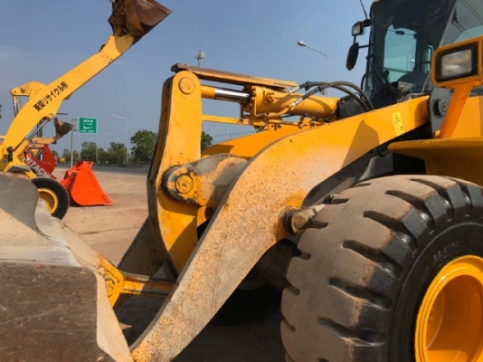 ขายรถตักล้อยาง KOMATSU WA380-6 ปี 2011 รถนอกนำเข้าจากญี่ปุ่น สภาพสวยพร้อมใช้งาน มีVDOการทำงานครับ ขายรถตักล้อยาง KOMATSU WA380-6 ปี 2011 รถนอกนำเข้าจากญี่ปุ่น สภาพสวยพร้อมใช้งาน มีVDOการทำงานครับ