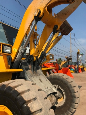 ขายรถตักล้อยาง KOMATSU WA380-6 ปี 2011 รถนอกนำเข้าจากญี่ปุ่น สภาพสวยพร้อมใช้งาน มีVDOการทำงานครับ ขายรถตักล้อยาง KOMATSU WA380-6 ปี 2011 รถนอกนำเข้าจากญี่ปุ่น สภาพสวยพร้อมใช้งาน มีVDOการทำงานครับ