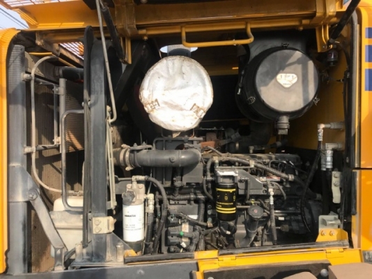 ขายรถตักล้อยาง KOMATSU WA380-6 ปี 2011 รถนอกนำเข้าจากญี่ปุ่น สภาพสวยพร้อมใช้งาน มีVDOการทำงานครับ ขายรถตักล้อยาง KOMATSU WA380-6 ปี 2011 รถนอกนำเข้าจากญี่ปุ่น สภาพสวยพร้อมใช้งาน มีVDOการทำงานครับ