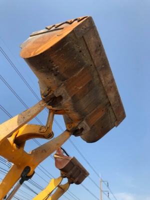 ขายรถตักล้อยาง KOMATSU WA380-6 ปี 2011 รถนอกนำเข้าจากญี่ปุ่น สภาพสวยพร้อมใช้งาน มีVDOการทำงานครับ ขายรถตักล้อยาง KOMATSU WA380-6 ปี 2011 รถนอกนำเข้าจากญี่ปุ่น สภาพสวยพร้อมใช้งาน มีVDOการทำงานครับ