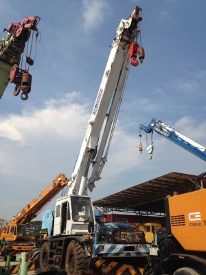 ขาย!! เครน25ตัน KATO KR25H-V