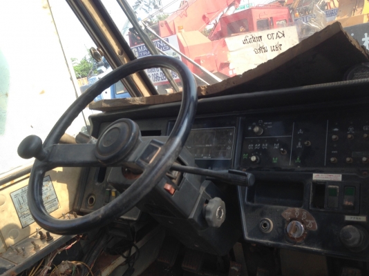 ขาย!! เครน25ตัน KATO KR25H-V ขาย!! เครน25ตัน KATO KR25H-V