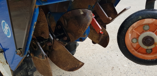 รถพรวนดิน พร้อมใช้งาน รหัสสินค้า H3 - 10