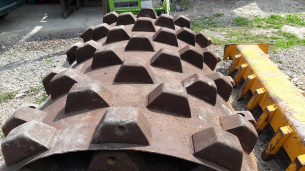 ขออนุญาติขายเปือกหนามยี้ห้อ sta ติดระสภาพสวยพร้อมคานหน้าราคา 145000 บาทสนใจติต่อช่างดำ 085322877 0988930465 ไอดีไลน์ 0853224877ครับผม ขออนุญาติขายเปือกหนามยี้ห้อ sta ติดระสภาพสวยพร้อมคานหน้าราคา 145000 บาทสนใจติต่อช่างดำ 085322877 0988930465 ไอดีไลน์ 0853224877ครับผม