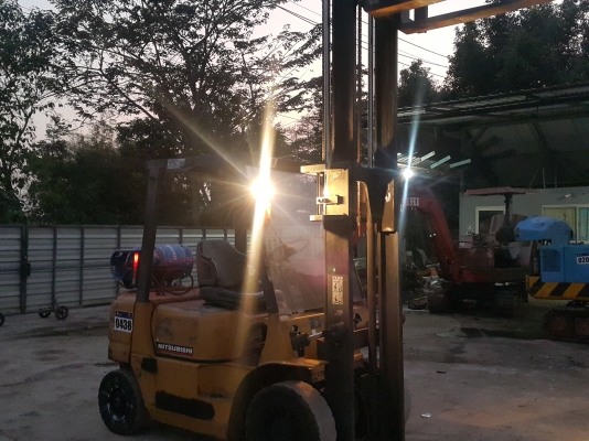 ขอบคุณลูกค้าจากอยุธยา ซื้อขายและจัดส่งแล้ว รถฟอร์คลิฟต์ MITSUBISHI FG20 รถเก่านอกนำเข้า ยังไม่เคยใช้งานในไทย เป็นเกียร์ออโต้ ใช้ได้ 2 ระบบ เครื่องดี ปั๊มดี ระบบดี ยกไม่ต้องเร่งเครื่อง มีเอกสารใบอินวอยซ์ มี VDO การทำงานให้ชม