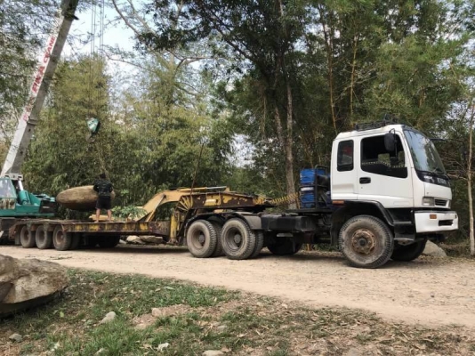 ขาย 1,080,000 หัวลาก 10 ล้อ+โลเบต 3 คาน อู่ ชุนชัย ISUZU DECA 270 ปี 40 เครื่องดี เกียร์ดี หัวบาง ยางดี คัสชีสวย เอกสารเล่มทะเบียน  รถอยู่  ปทุมธานี โทร 0967428942