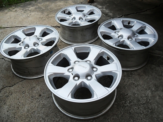 แม็กป้ายแดง ขอบ16 เอนไกแท้ 6รู139 สภาพใหม่ (4วง 4,500)