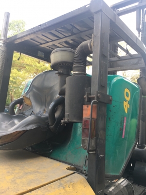 รถฟอร์คลิฟท์ Komatsu ดีเซล 4 ตัน เสาสูง 5 เมตร รถพร้อมใช้งาน (มีคลิปกการทำงาน)