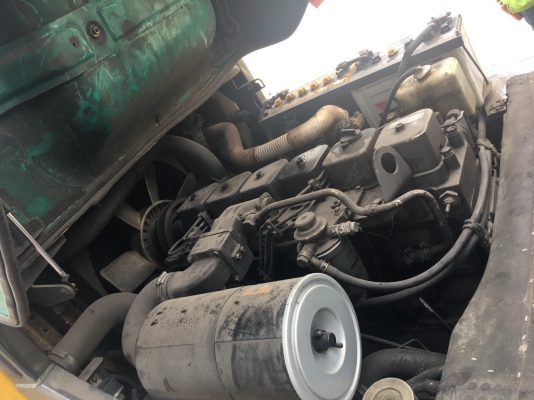 รถฟอร์คลิฟท์ Komatsu ดีเซล 4 ตัน เสาสูง 5 เมตร รถพร้อมใช้งาน (มีคลิปกการทำงาน)