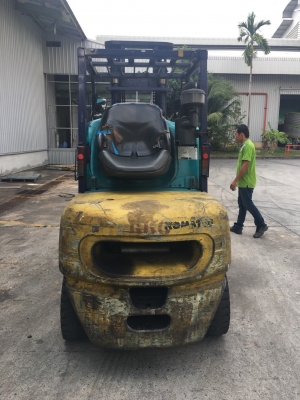 รถฟอร์คลิฟท์ Komatsu FD30T-14 ดีเซล 3 ตัน เสาสูง 4 เมตร รถพร้อมใช้งาน (มีคลิปกการทำงาน)