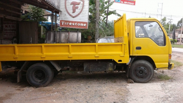 Isuzu NPR 120 หัวการ์ตูน