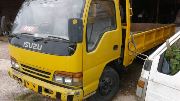 Isuzu NPR 120 หัวการ์ตูน