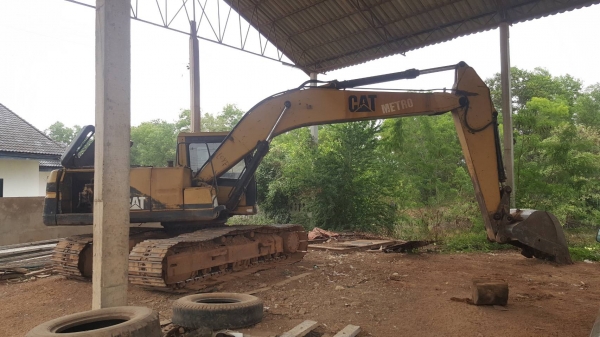 ขาย แบคโฮ CAT 320 Version.1 เครื่องเดิม ปั้มดี ไฟฟ้าตัดแล้ว เอกสารใบซื้อขาย ราคาต่อรองได้