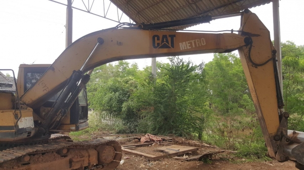 ขาย แบคโฮ CAT 320 Version.1 เครื่องเดิม ปั้มดี ไฟฟ้าตัดแล้ว เอกสารใบซื้อขาย ราคาต่อรองได้
