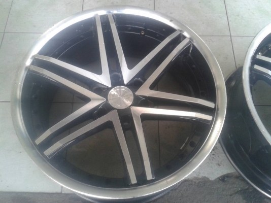 ขอบ20นิ้ว6รู ชุดนี้ ราคา 7900 บาท