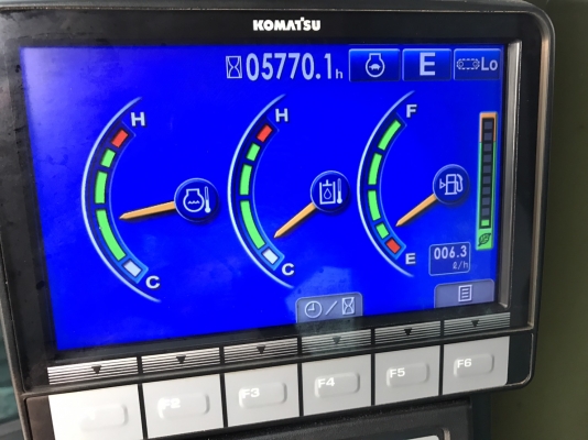 ขาย KOMATSU PC200-8MO 5700 ชั่วโมง  PM7000 สภาพสวยเดิม